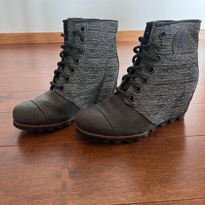 Sorel PDX wedge boots